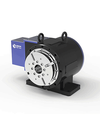 机床适用性好：通用CNC主流系统，eg：FANUC、西门子、三菱、新代、华中数控等 



DD直驱无间隙：采用DDR直驱电机技术，无间隙传动，精度高，转速高，提高加工效率 



简结构低成本：降低整体惯性，提高加速性，空间结构小，机床空间利用率高 



精度高定位准：搭配高精度编码器可达到产品高精度定位，分度精度±10角秒，重复定位精度8角秒